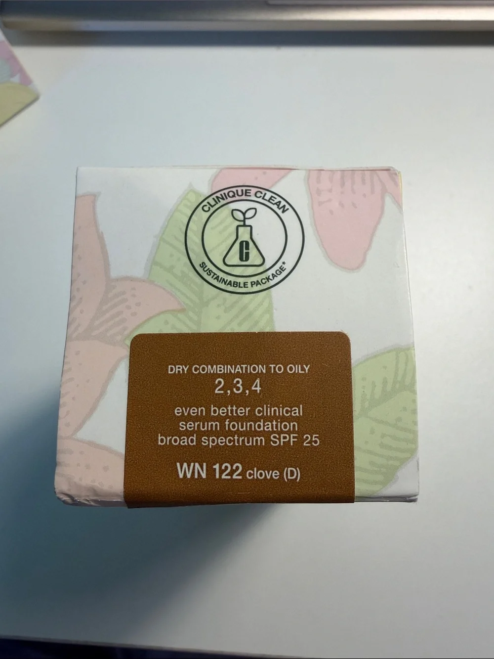 Clinique Even Better Clinical Serum Foundation - WN 122 Clove (D)